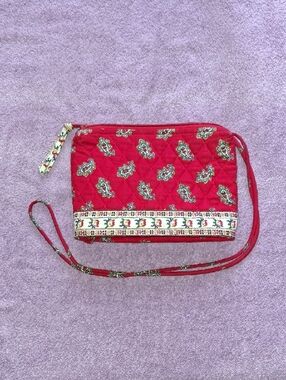 Vera Bradley "Red Colette" quilted paisley crossbody with Trim